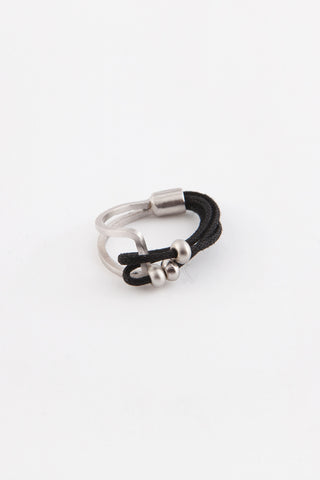 black cotton ring