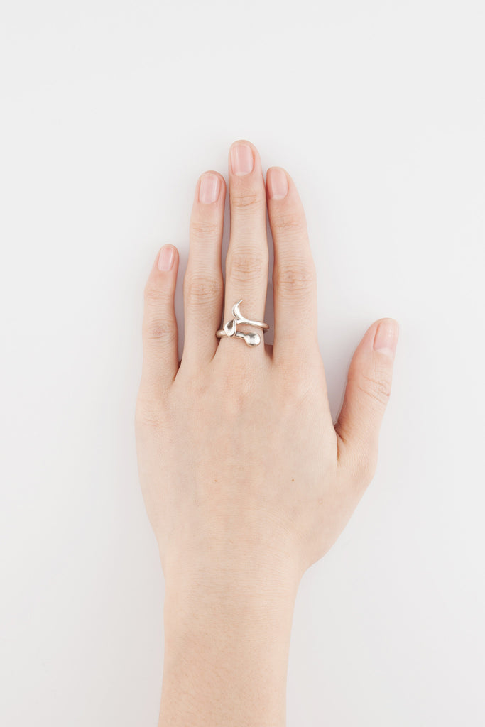 bud ring by Minuit Moins Sept