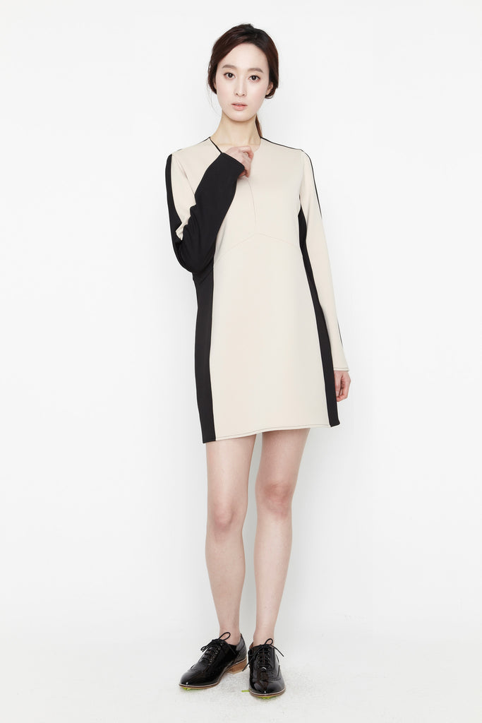 Beige Shadow Dress by bë